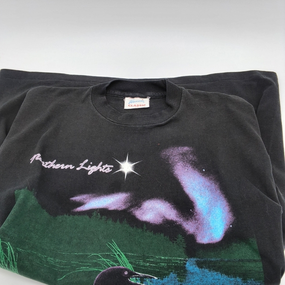 Vintage Canadian Northern Lights Black Graphic T-Shirt - Picture 5 of 5